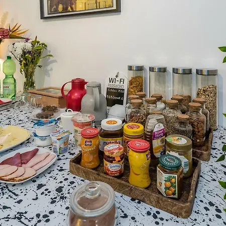 Zeevat Waldperlach Bed & Breakfast