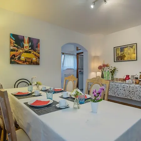 Bed & Breakfast Zeevat Waldperlach 2*