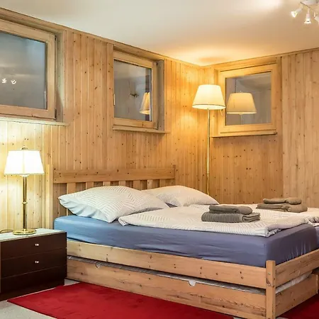 Zeevat Waldperlach Bed & Breakfast 2*