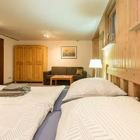 Bed & Breakfast Zeevat Waldperlach 2*